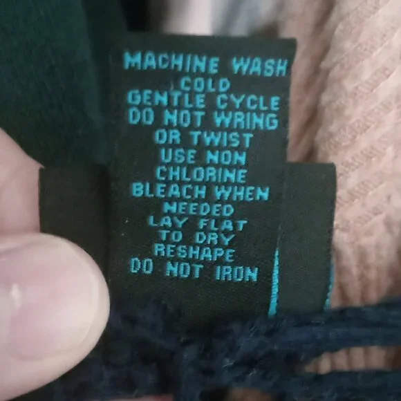 Ladies crochet vest - Picture 2 of 5